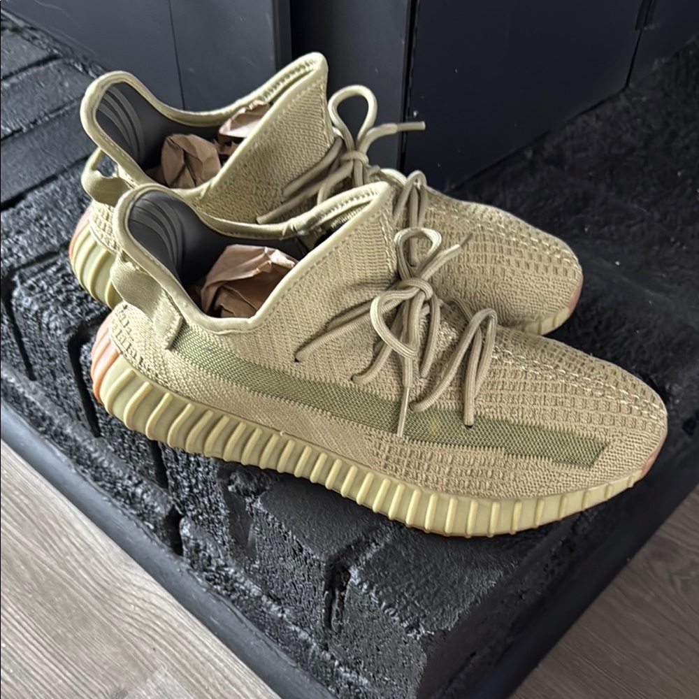 Adidas Yeezy Boost 350 V2 Sneakers in Olive Green